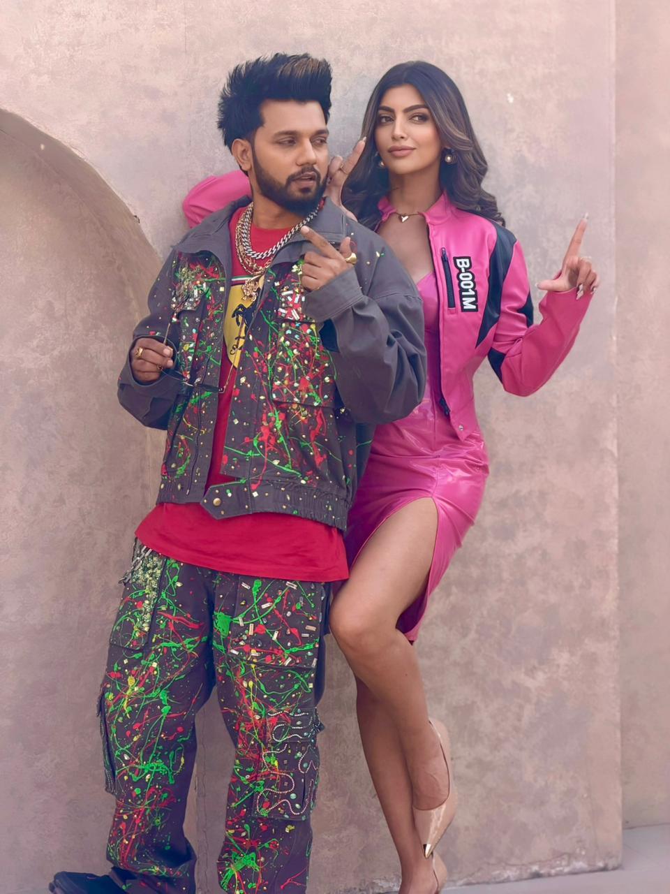 Akanksha Puri on her bond with 'Kamar 28' singer Neelkamal: We share a special friendship