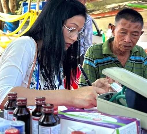 Transgenders entitled to new name and gender in educational documents: Manipur HC