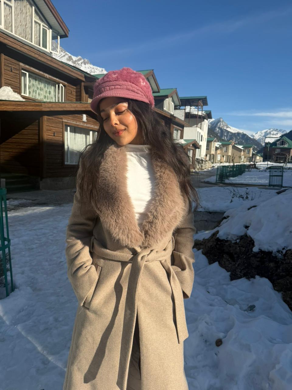 Niharika Chouksey expresses her thrill & excitement shooting in Kashmir