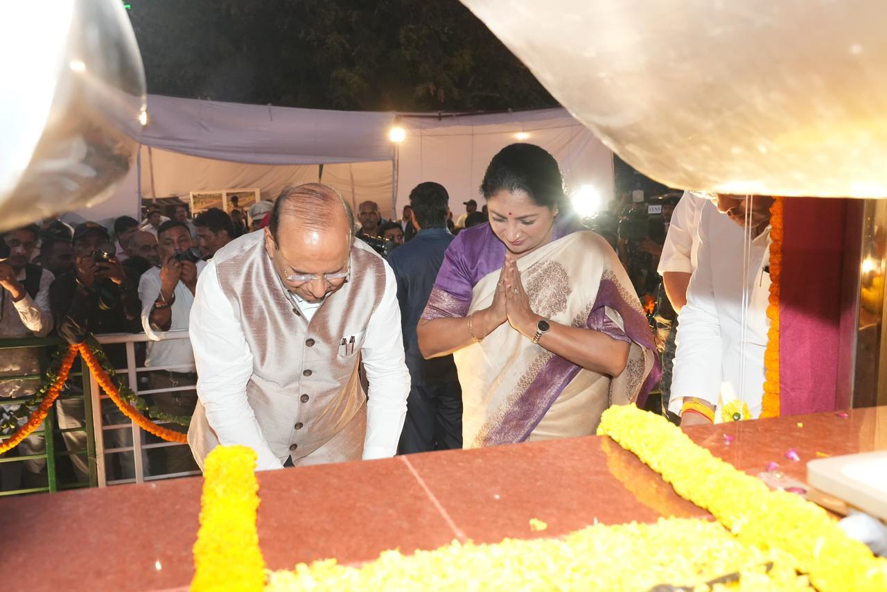 Keeping the national capital clean, attractive a priority: Delhi CM