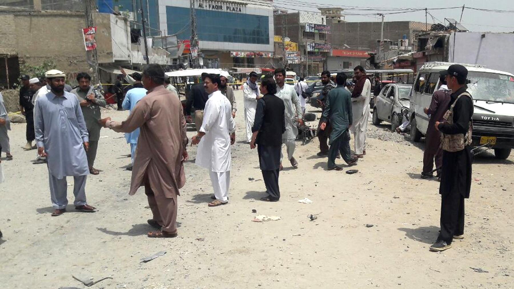 Pakistan: Suicide car bombing kills 11 security personnel in Khyber Pakhtunkhwa