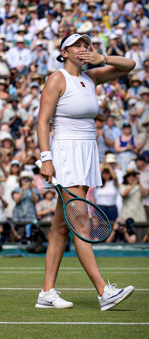 Wimbledon 2025: Amanda Anisimova stuns world No. 1 Sabalenka to reach maiden final