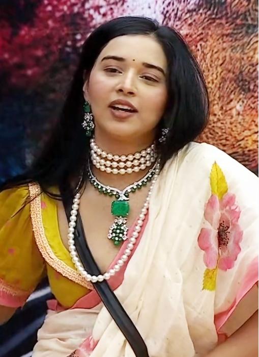 Bigg Boss 19: Tanya Mittal lauds Daboo Mallik's support for son Amaal Mallik, calls him the luckiest