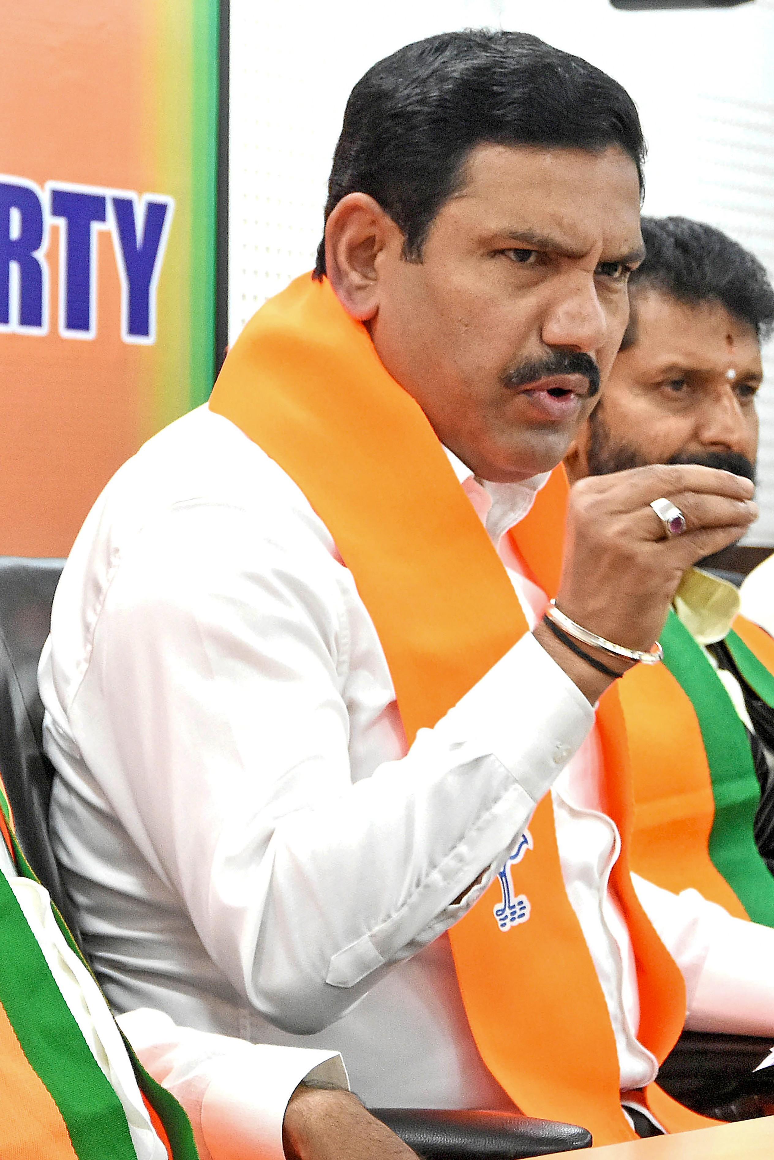 BJP slams Karnataka govt's decision to replace EVMs with ballot papers for local body polls