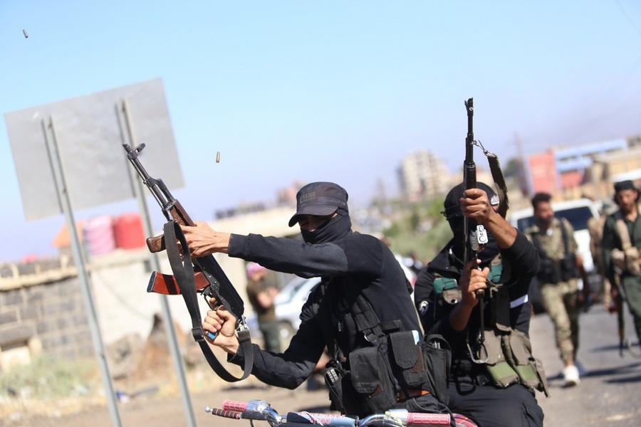 Syrian interim govt begins phased implementation of ceasefire in Sweida as clashes continue