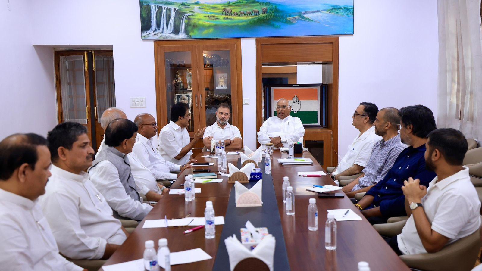 Congress holds meeting on Bihar polls to discuss seat-sharing and other issues