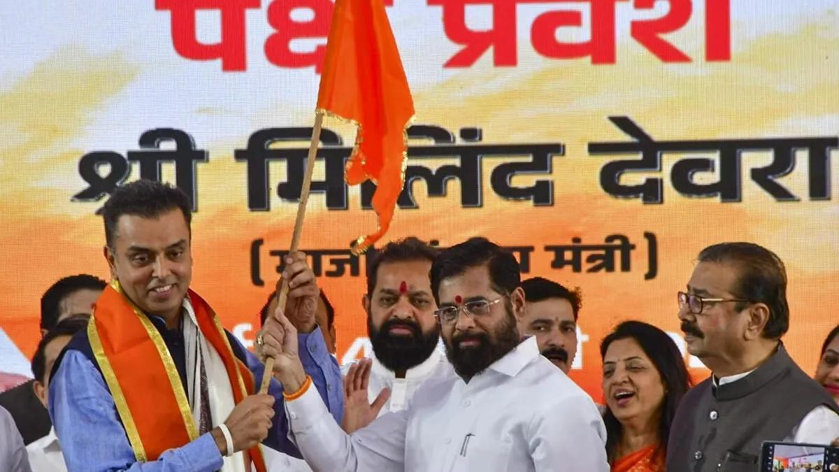 Eknath Shinde welcomes Milind Deora