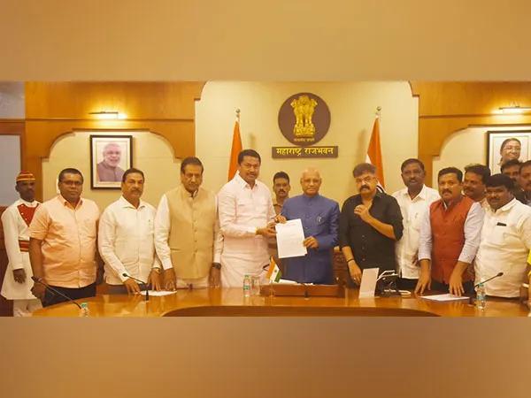 Maharashtra Congress delegation hands over memorandum to Governor