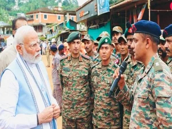 PM Modi inspected rescue and relief work in Wayanad