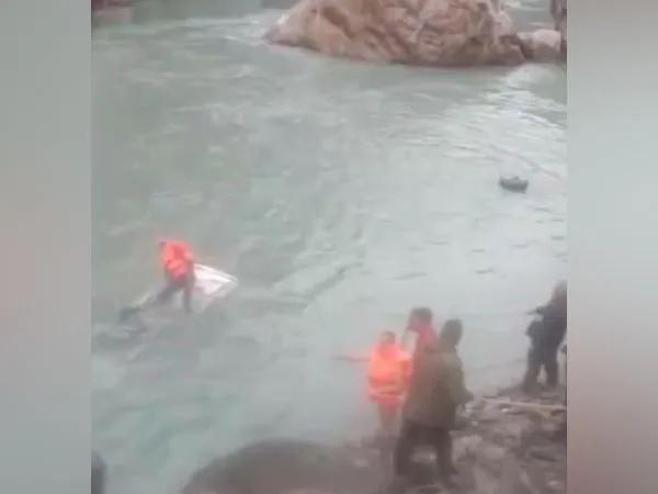 Rescue and search operation underway after car fell into the Sutlej River in Kinnaur