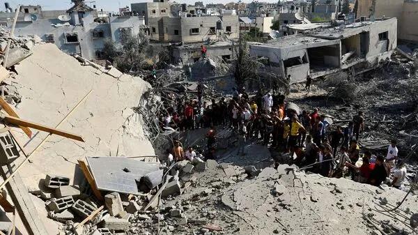 Two Hamas leaders killed in Gaza air strikes