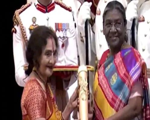 Vyjayantimala Bali, President Droupadi Murmu