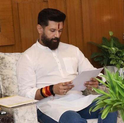 Chirag Paswan challenges Tejashwi Yadav over 'election boycott' remarks