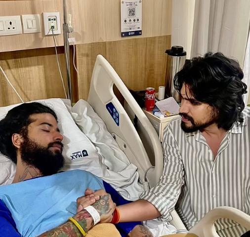 Anurag Dobhal's manager clarifies that 'his wife is here with him'