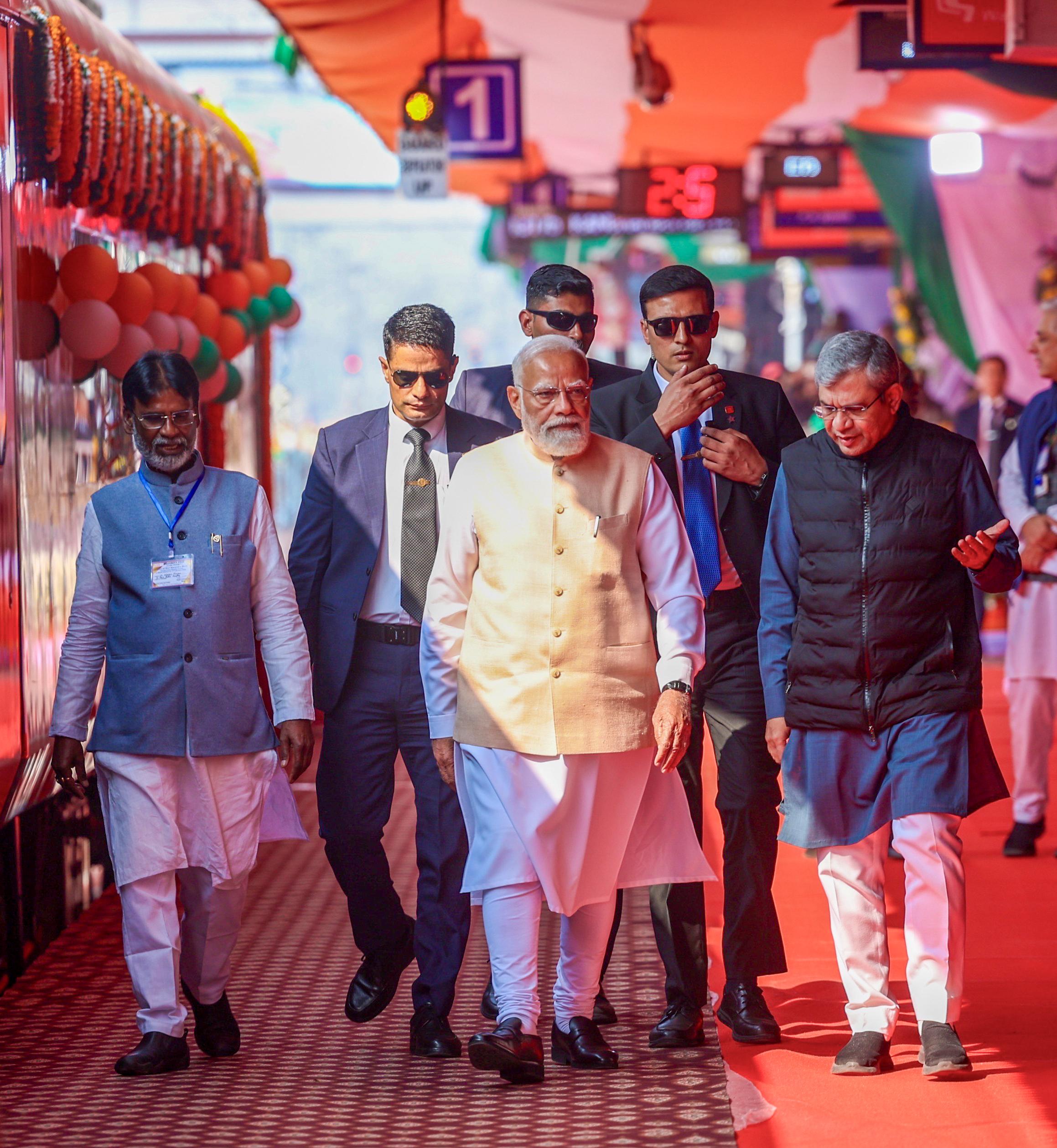 Only BJP can end 'politics of violence' in Bengal: PM Modi