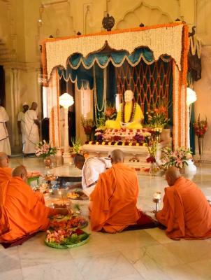 Mamata Banerjee's Swami/Sri critique on PM over Ramakrishna Paramahamsa birth anniversary