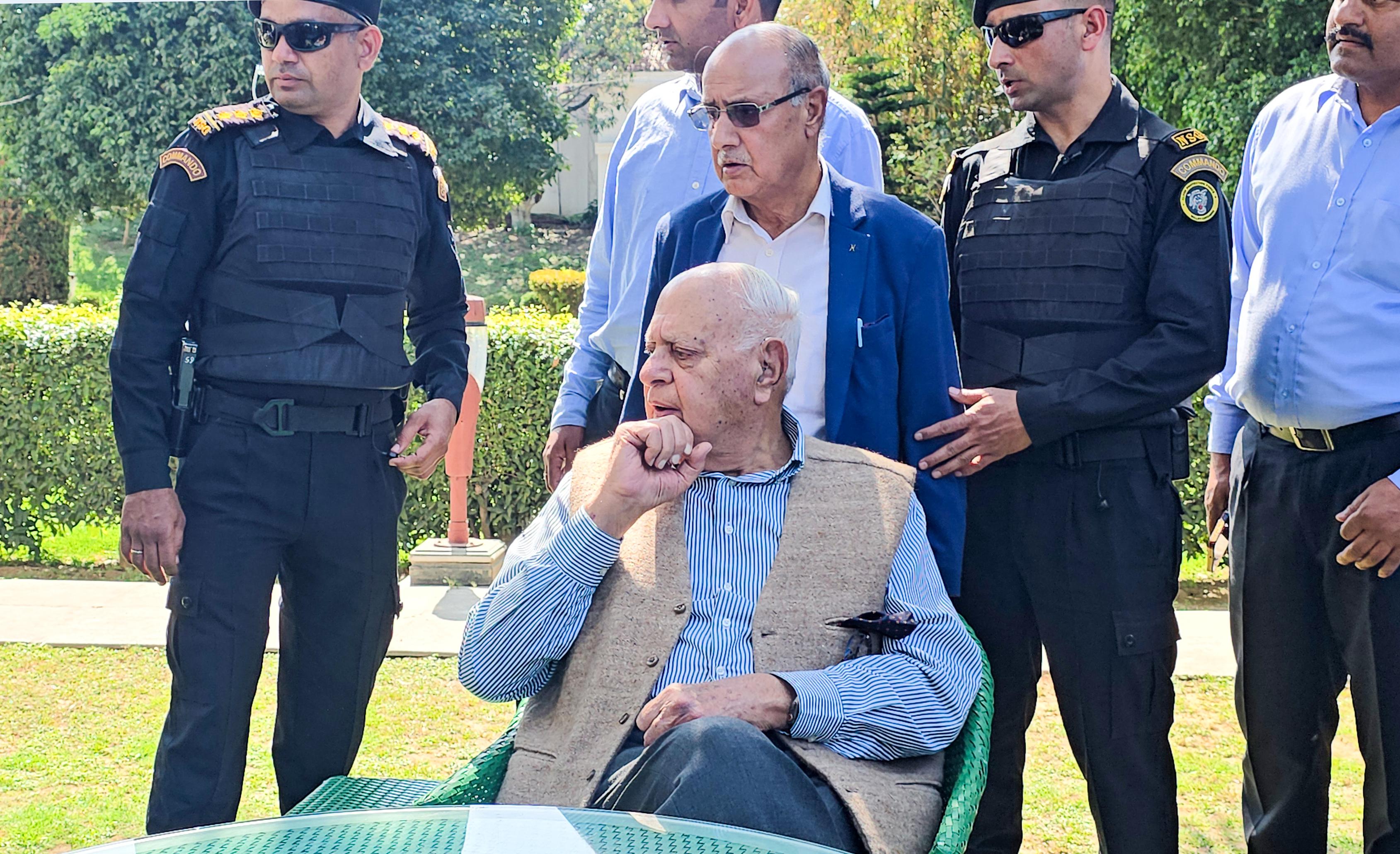 Have never harmed anyone, see no reason why anyone should try to harm me: Farooq Abdullah