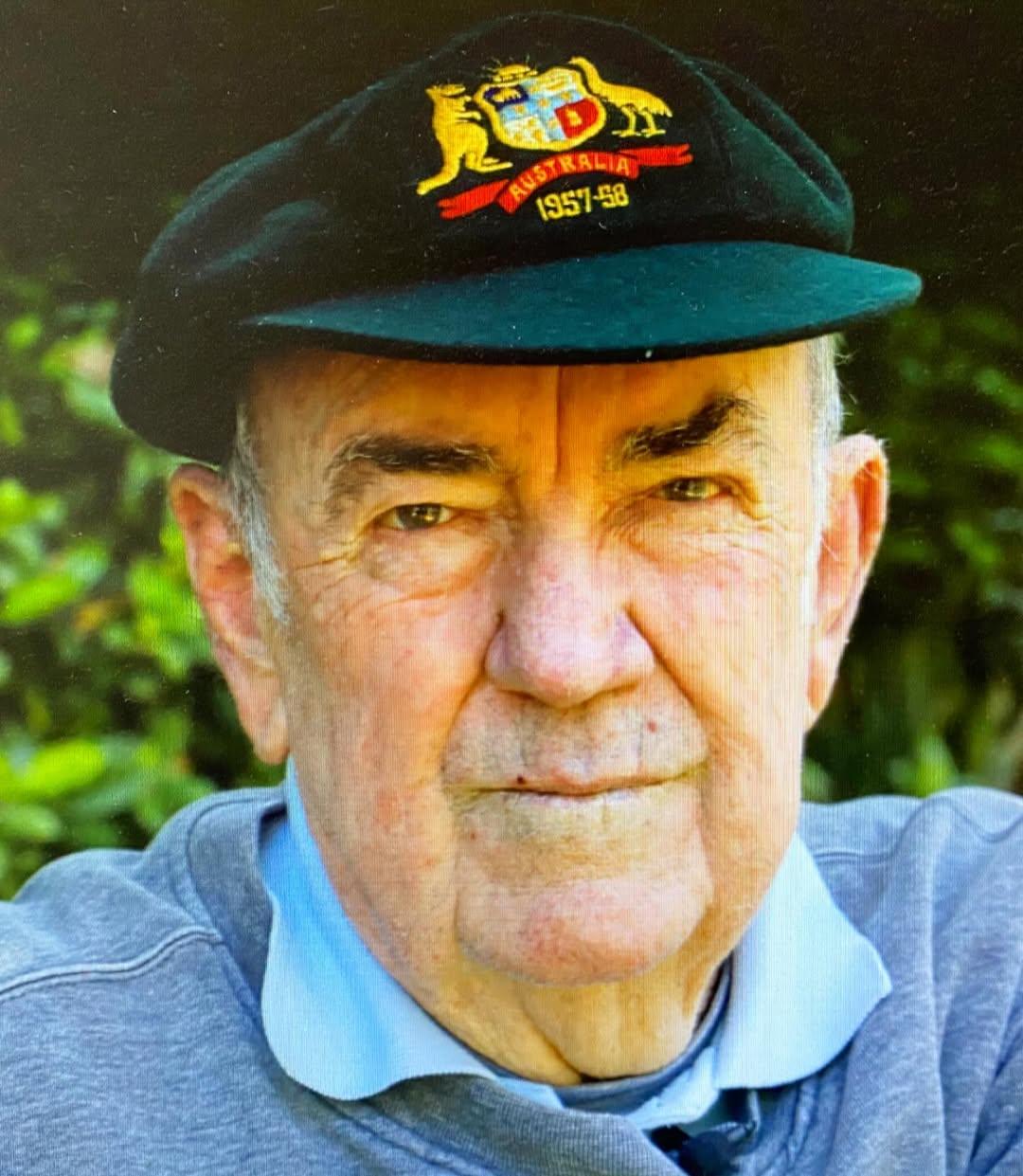 Simpson made me a better player and made Australian cricket great, says Steve Waugh