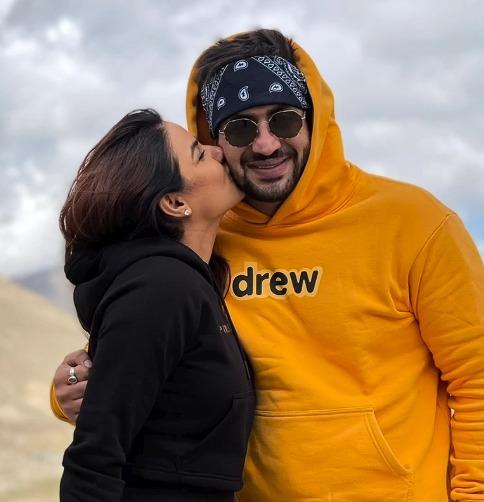 Jasmine Bhasin calls journey with beau Aly Goni a 'roller coaster' ride in a heartfelt birthday wish
