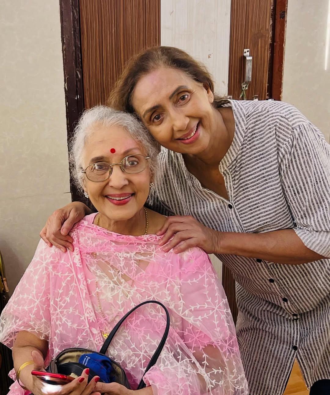 Neena Kulkarni shares a 55-year-old memory with Marathi legend Asha Kale