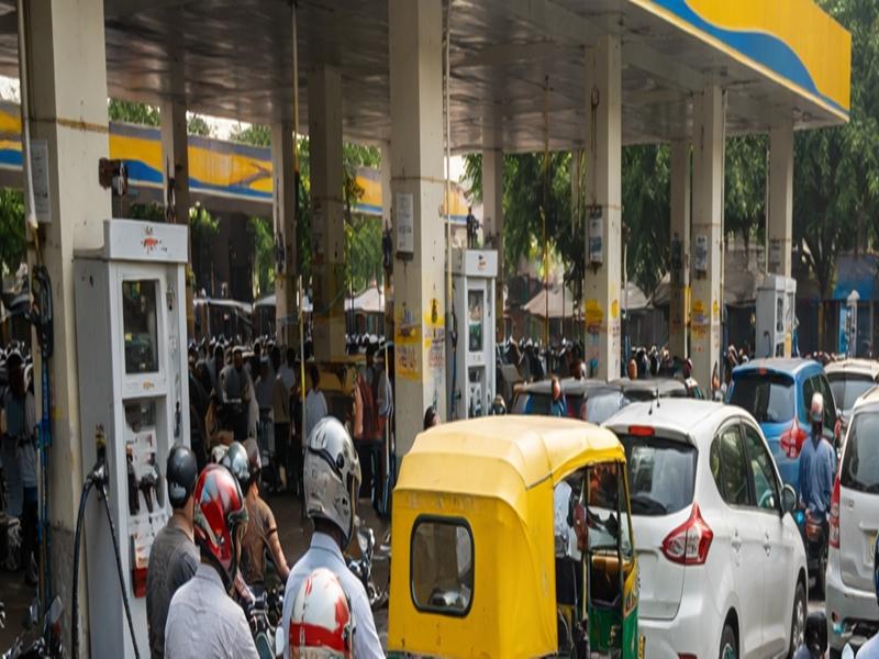 Rumours of shortage spark panic buying at petrol bunks in TN delta districts