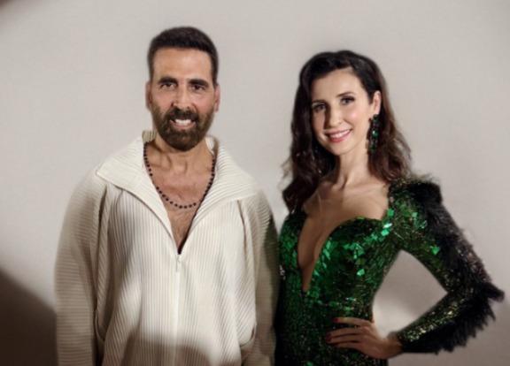 Claudia Ciesla opens up on sharing the Filmfare stage with her first co-star Akshay Kumar