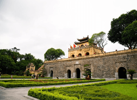 Vietnam's top legislature to pass 53 bills, resolutions at 10th session