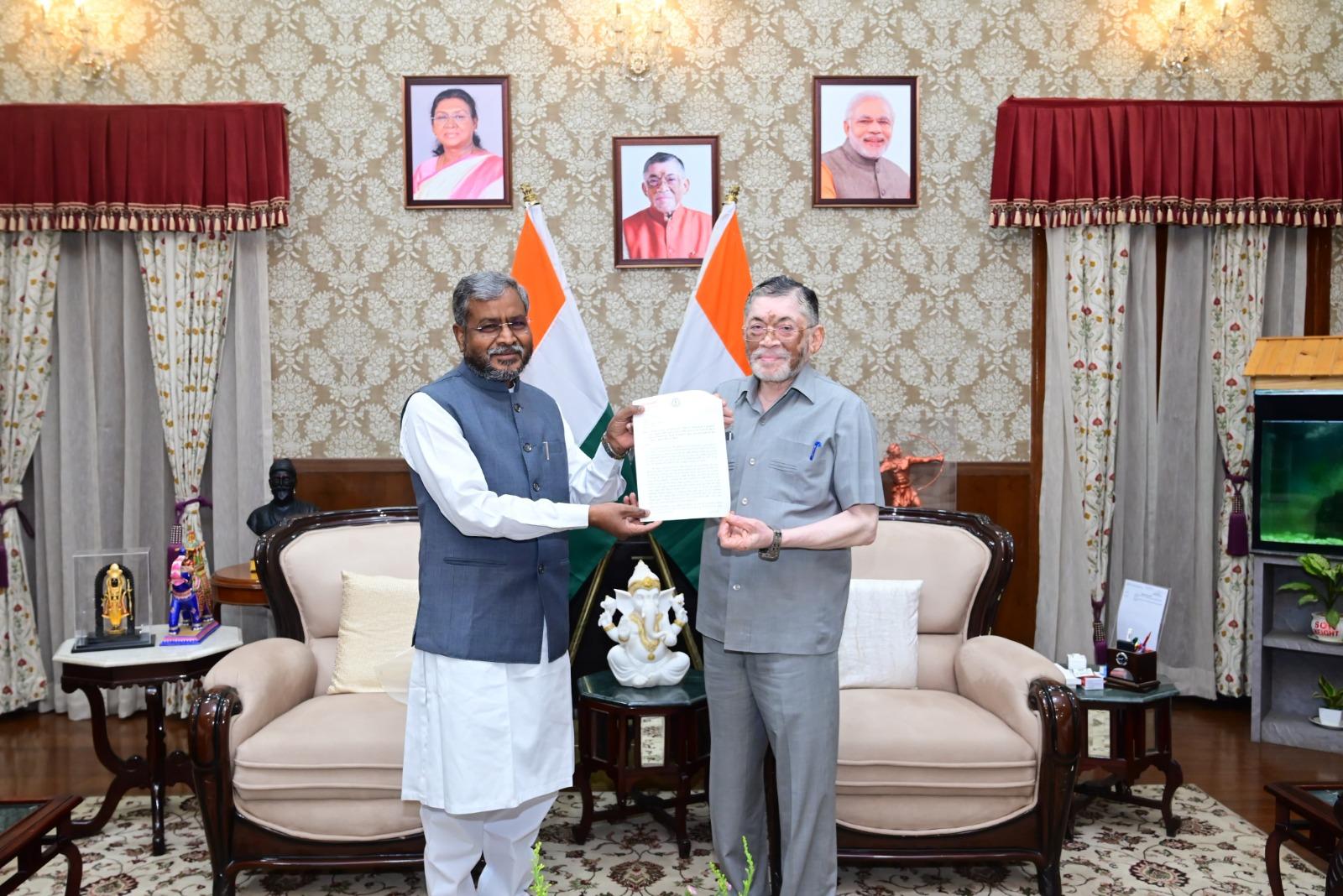 Jharkhand liquor scam: LoP Marandi alleges cover-up, demands CBI probe