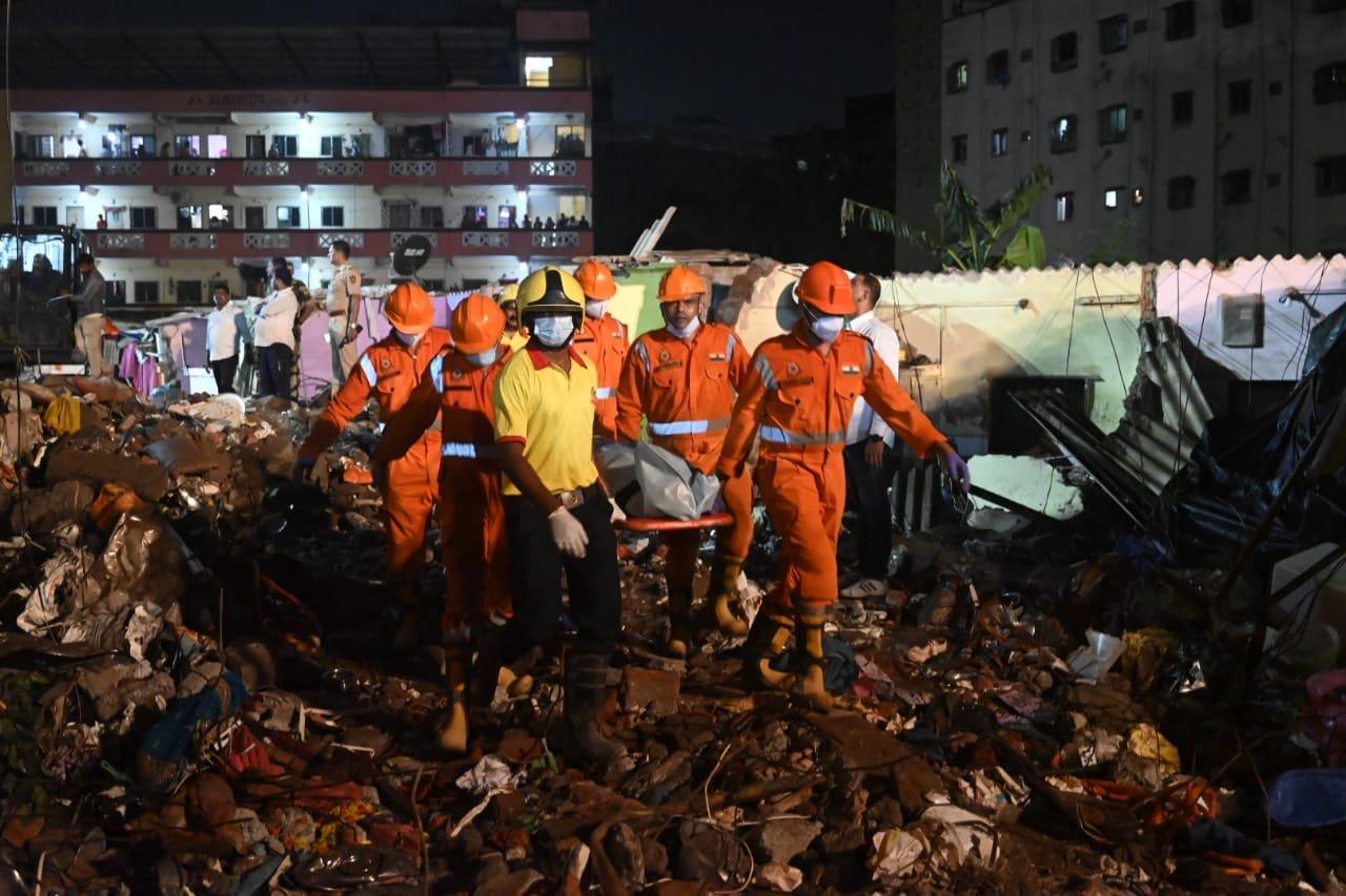 Maha building collapse: Death toll reaches 17; Prez Murmu condoles loss of lives