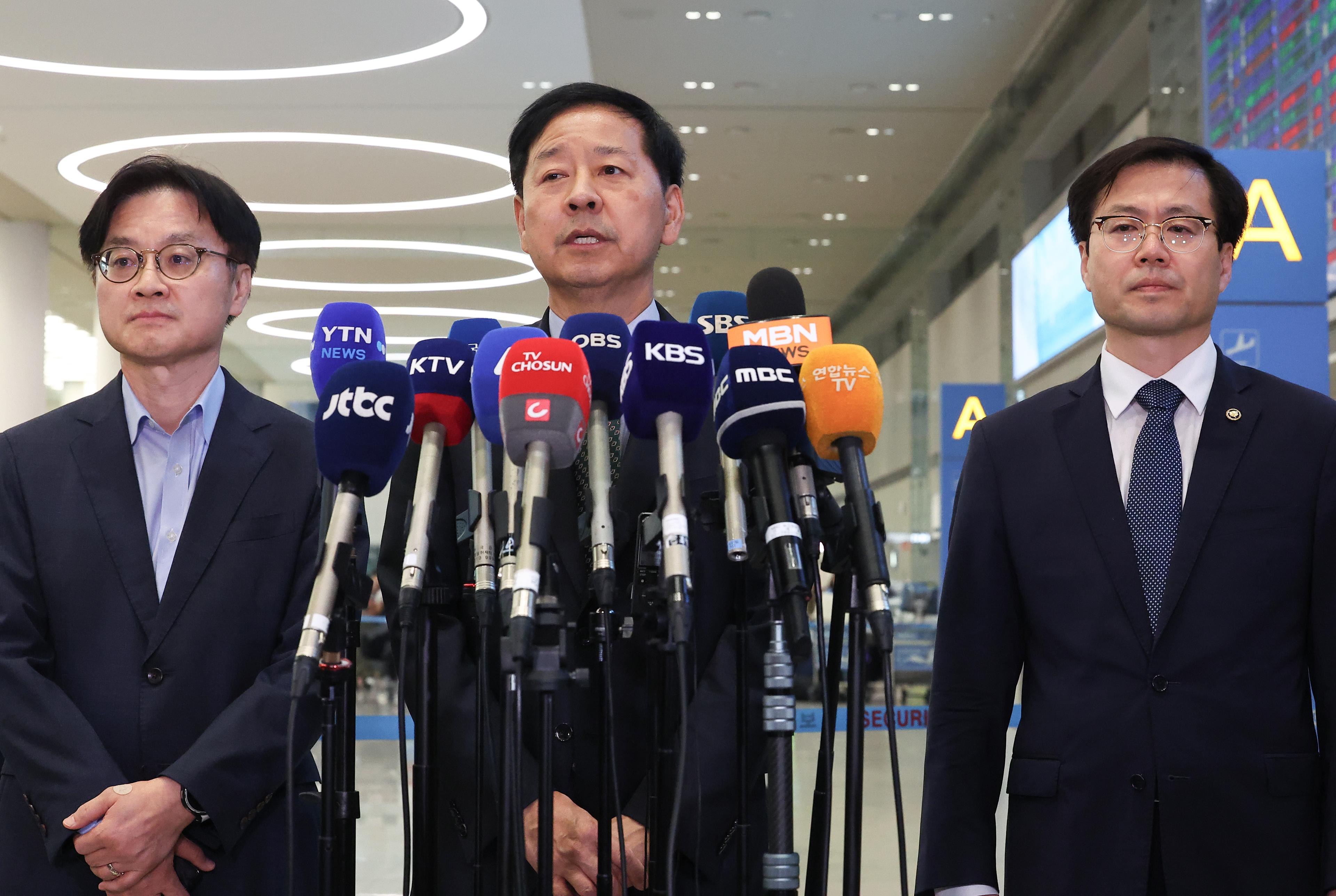 Seoul's $200 billion investment in US will first go to S. Korean firms: minister