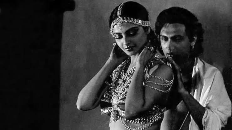 Shekhar Suman takes trip down memory lane, thanks Rekha for working with him in 'Utsav'