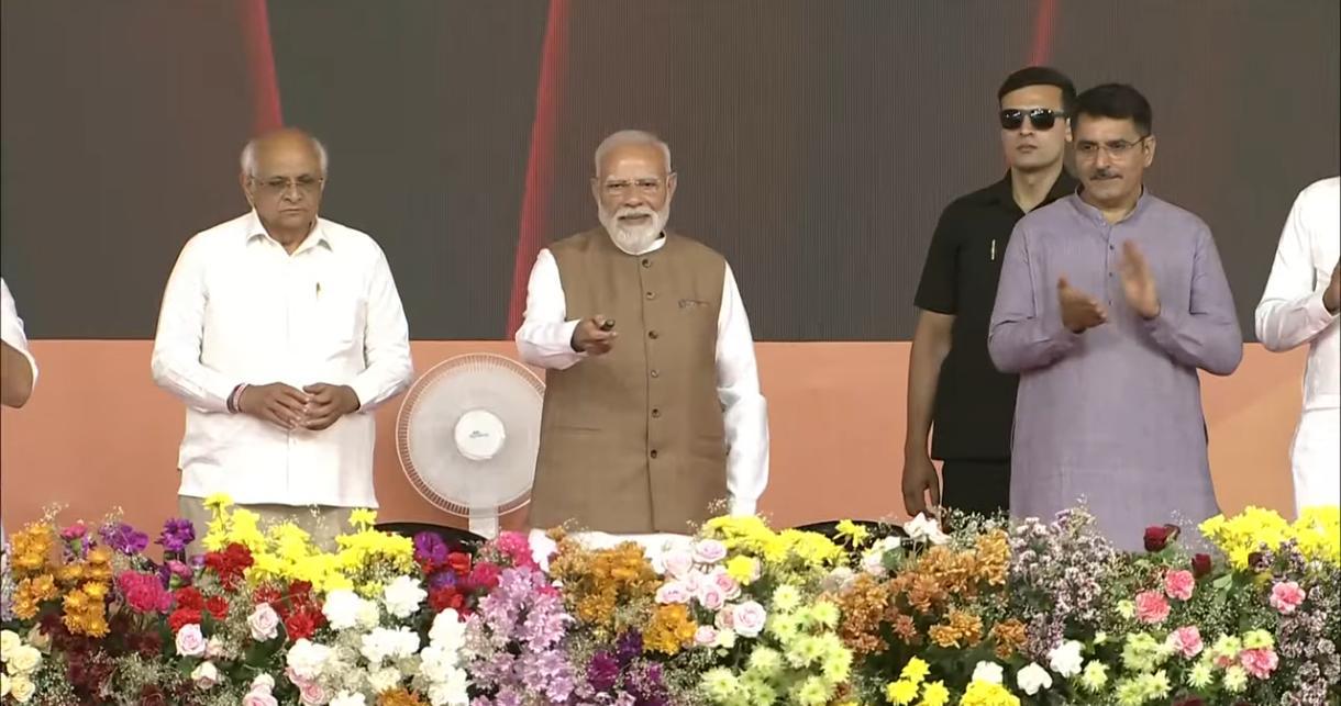 Gujarat: PM Modi launches over Rs 19,800 crore development projects in Vav‑Tharad