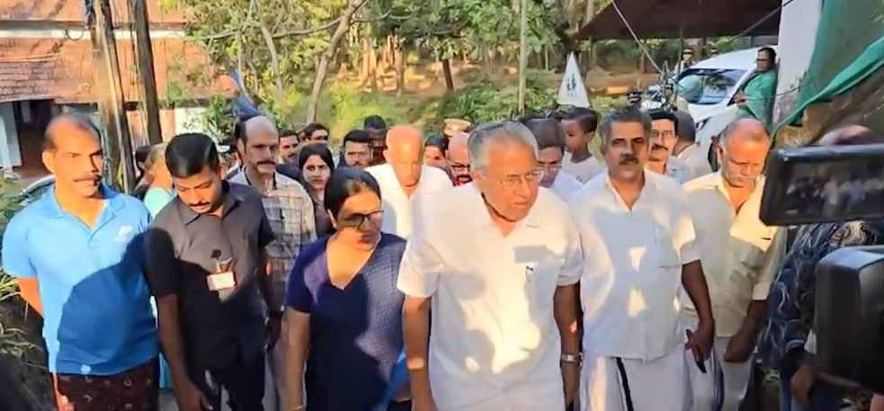 Kerala mob lynching case: CM Vijayan assures justice to family of Chhattisgarh man