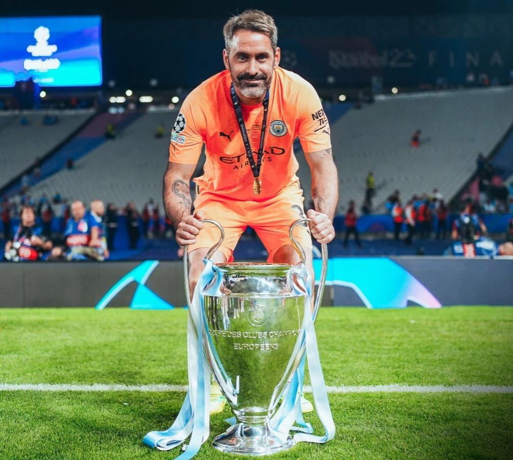 Scott Carson to leave Manchester City after six years