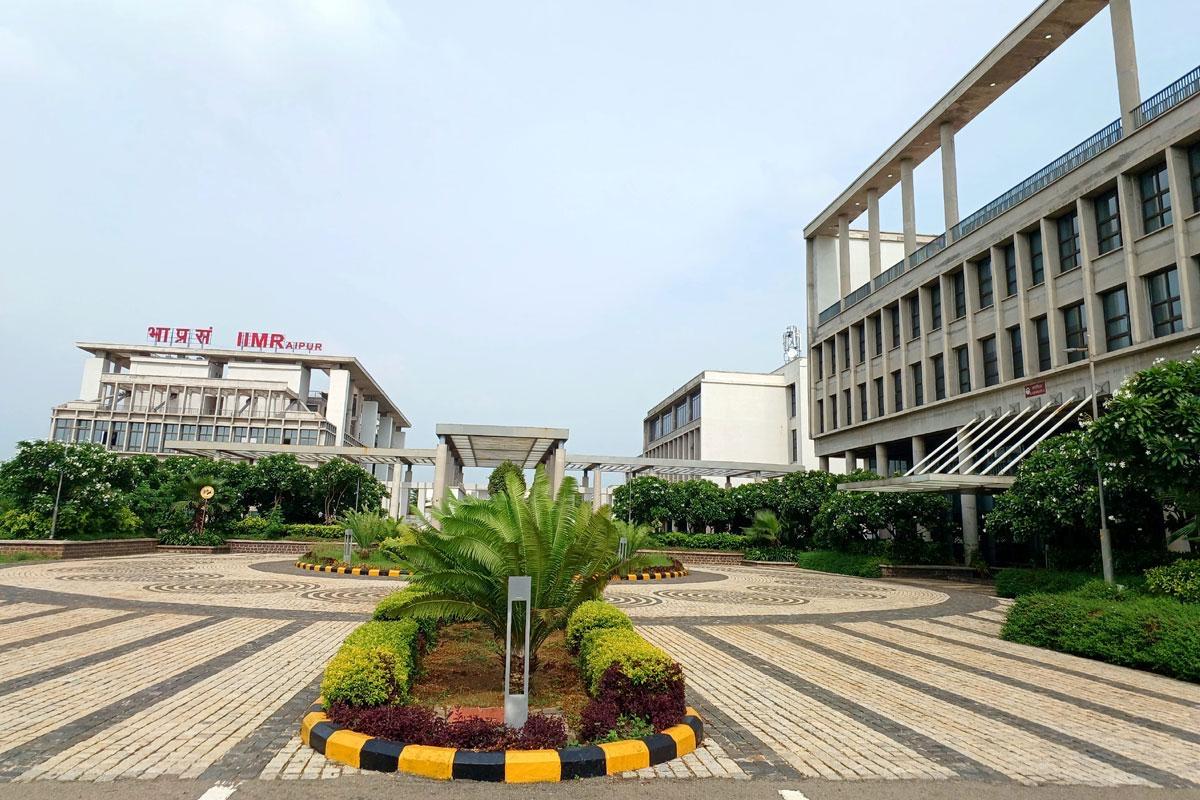 In IIM Raipur's new MBA batch, 14.5 pc students from IITs, NITs