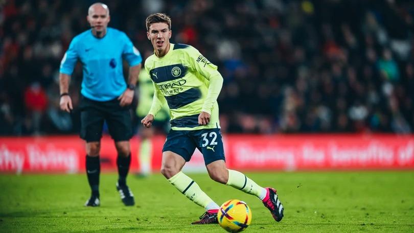 Maximo Perrone joins Como FC from Man City on four-year contract