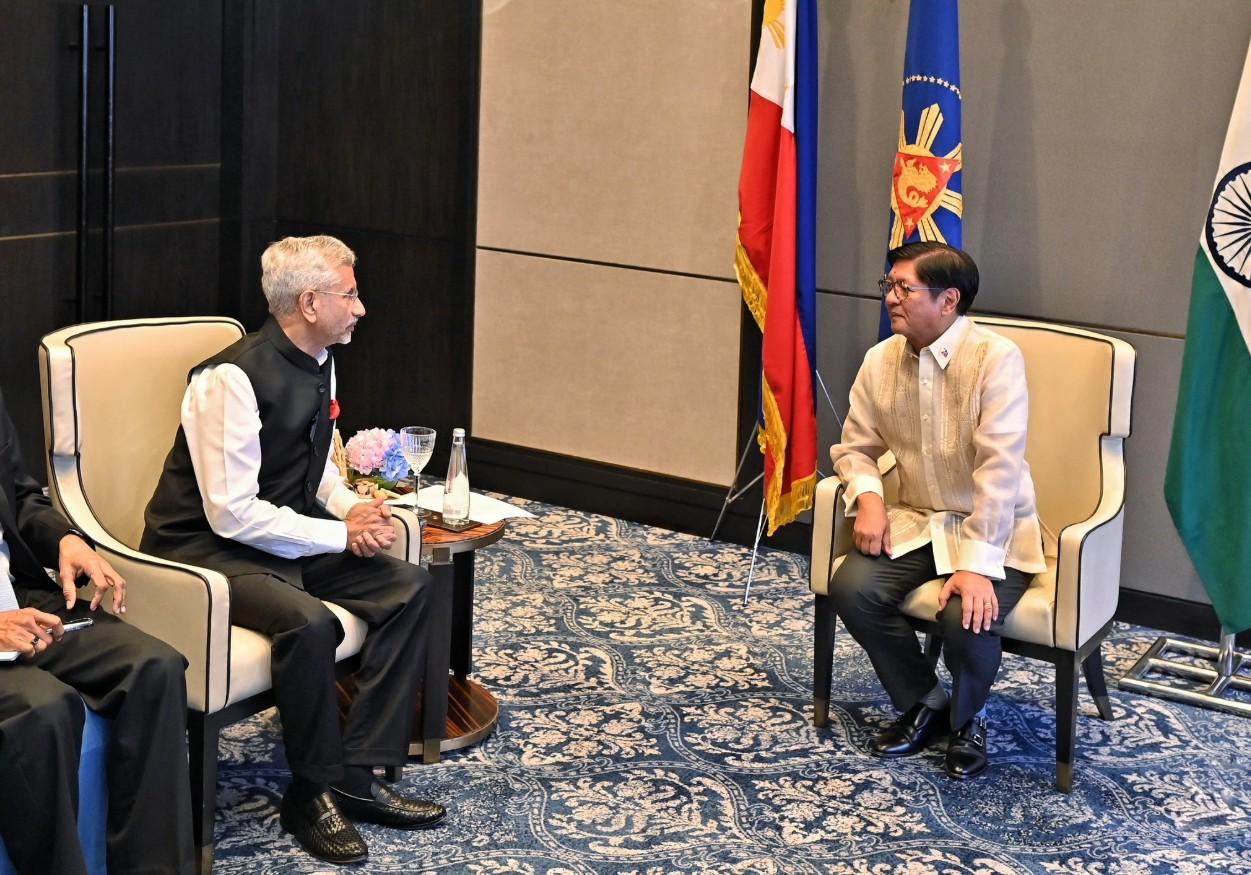 EAM Jaishankar calls on Philippines President in New Delhi