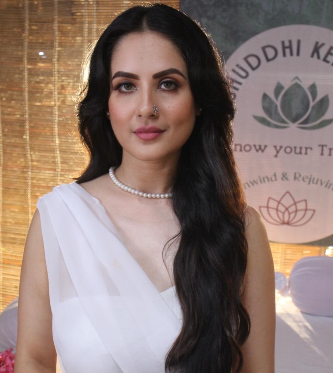 Puja Banerjee credits Zeenat Aman and Jaya Prada for inspiring her look in ‘Dirty Scams’