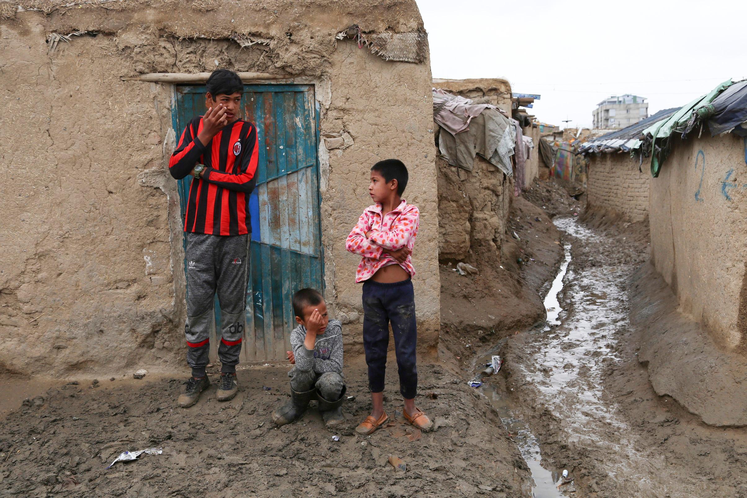 Afghan returnees from Pakistan raise concerns about lack of shelter, need for winter assistance