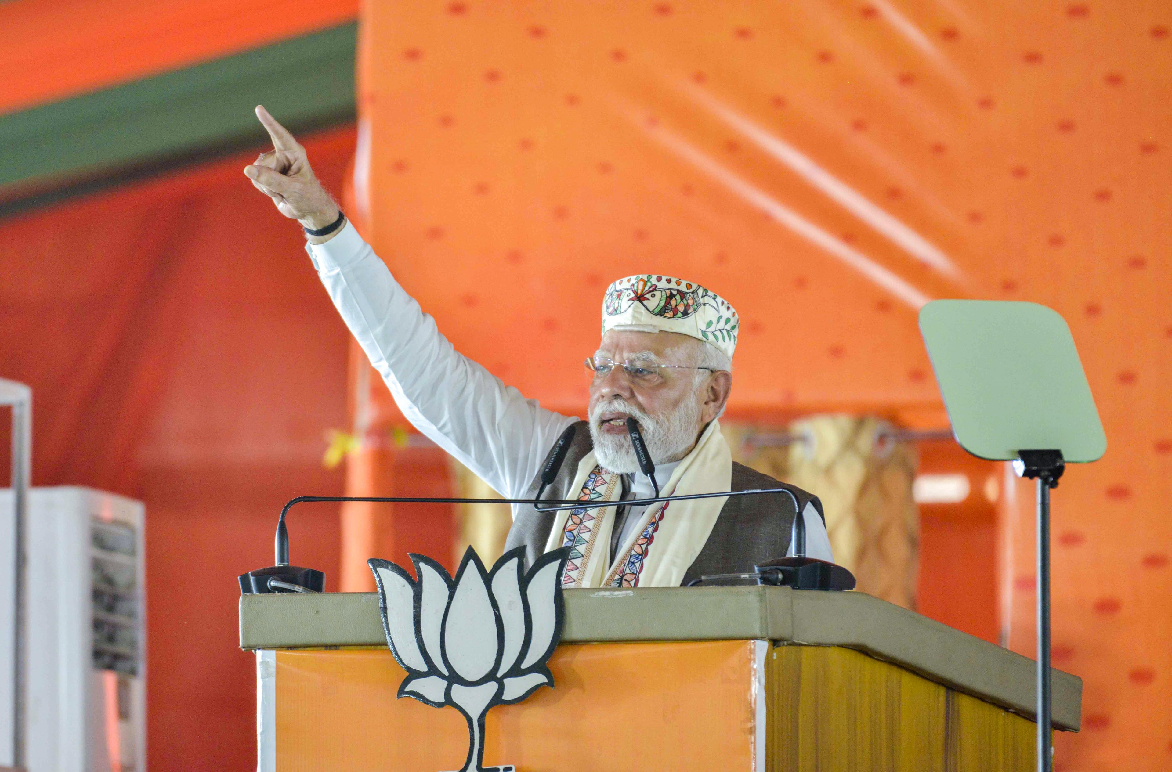 ‘Lantern not needed anymore’: PM Modi's jibe at RJD in Samastipur