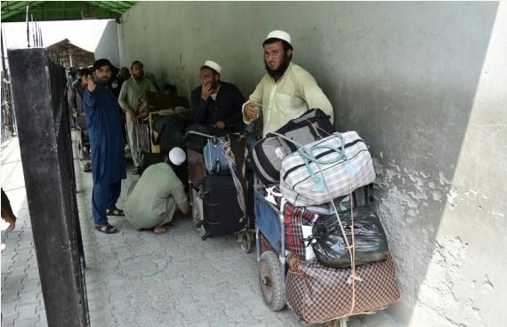 Over 5,000 Afghan refugee families return home in single day
