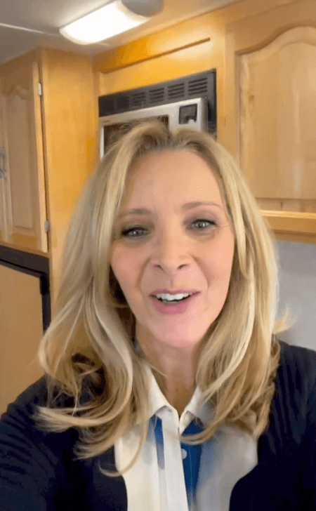 Lisa Kudrow talks about getting ‘embarrassed' for watching ‘Friends’ in front of her family