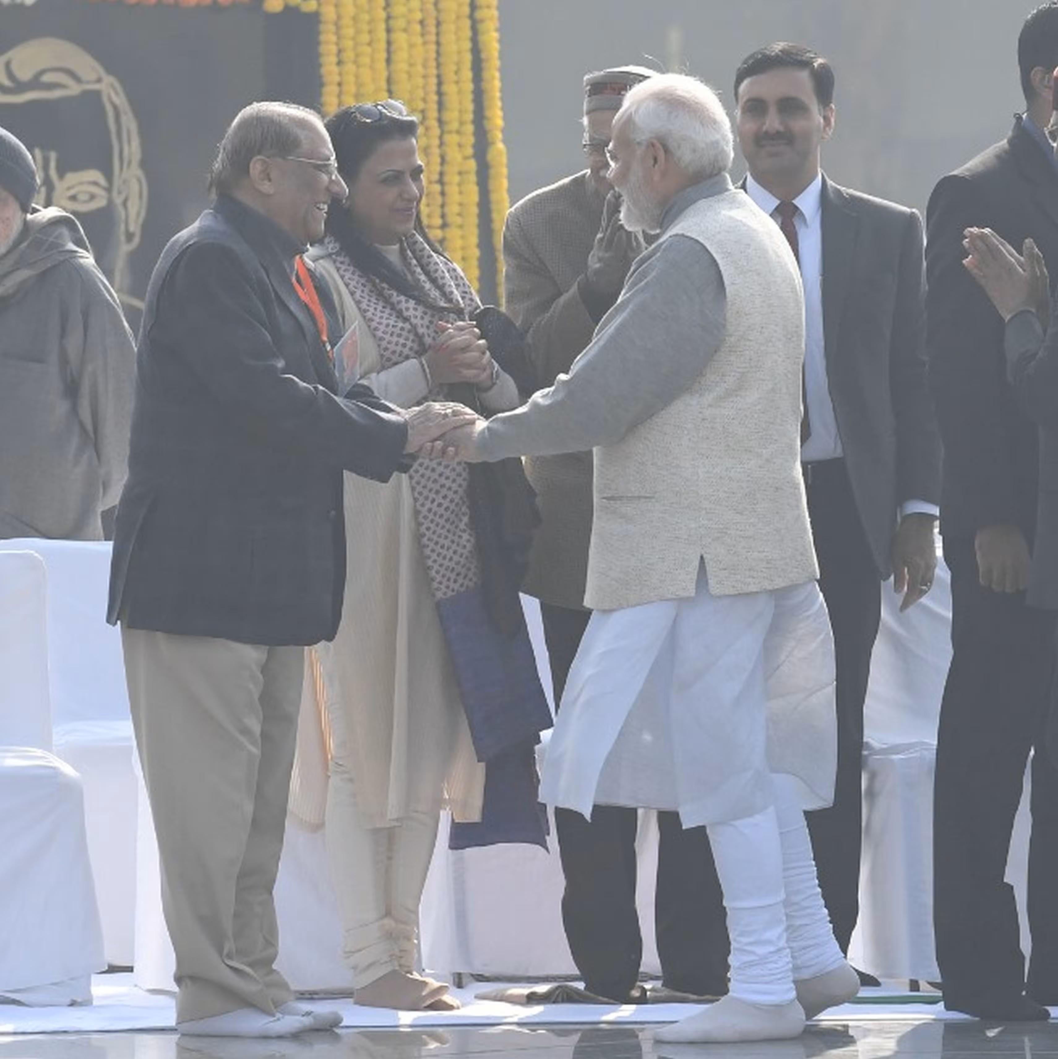 Vijay Kumar Malhotra's life embodied 'service before self', says PM Modi