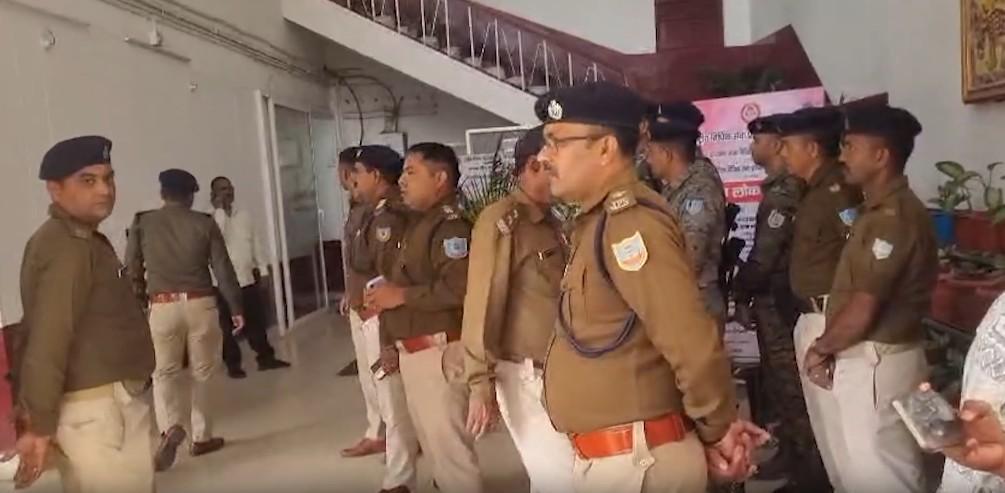 Jharkhand: Security tightened after bomb threat at Dhanbad Civil Court