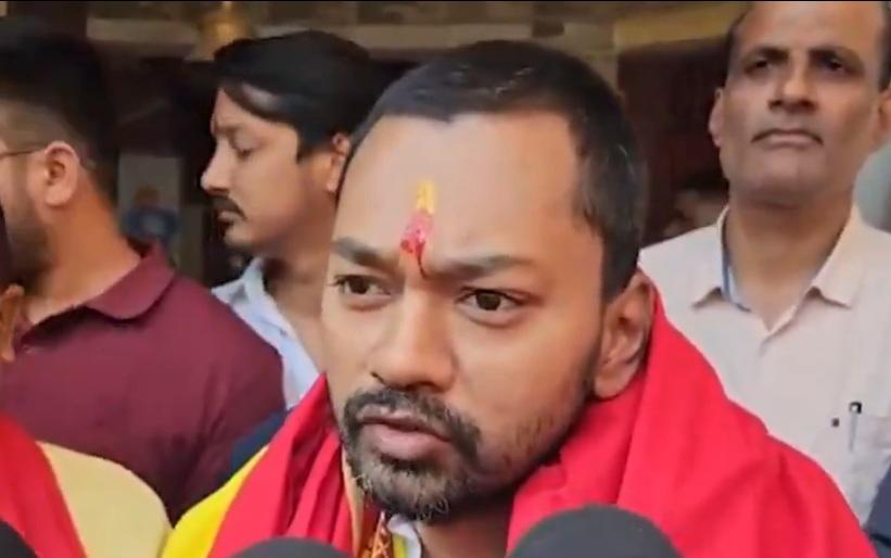 ‘Praying for Bihar’s prosperity’: Nishant Kumar visits Kali Mandir in Gardanibagh