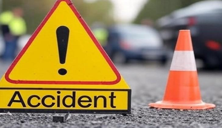 Man killed, wife, son injured in MP road accident