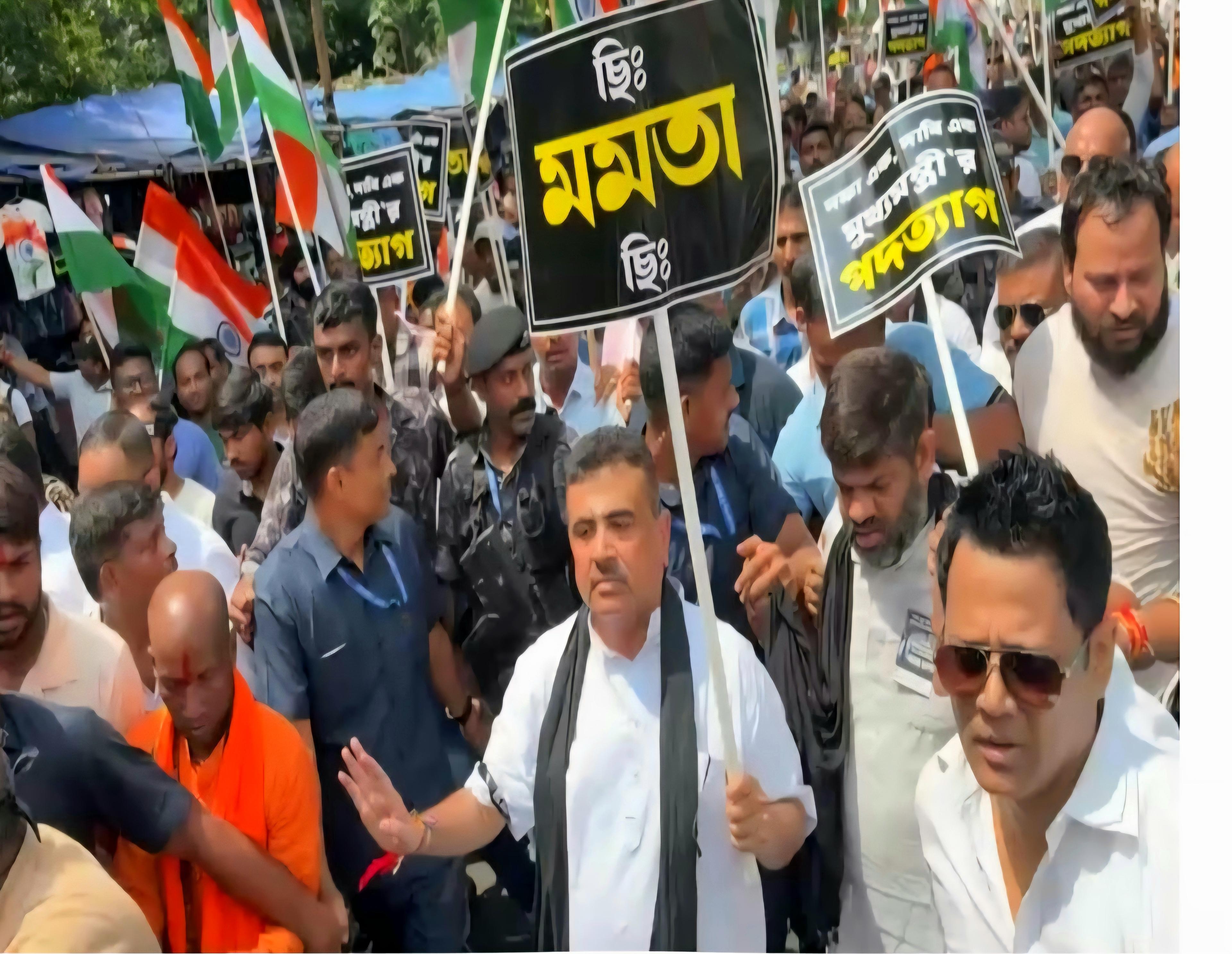 March to Nabanna turns violent; parents of RG Kar victim accuse police of beating them