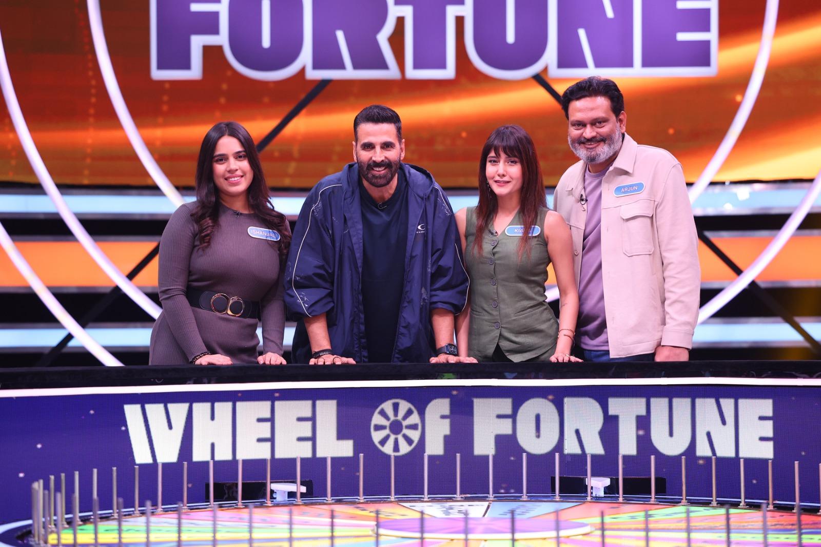 Akshay Kumar reveals his Desi food philosophy: Haath Se Khane Mein Jo Maza Hai…