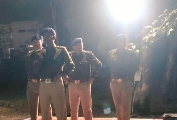 Several criminals arrested as police conduct raid at Bhopal’s Irani Dera
