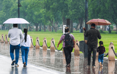 Light rain likely in Delhi today; IMD flags thunderstorms, gusty winds